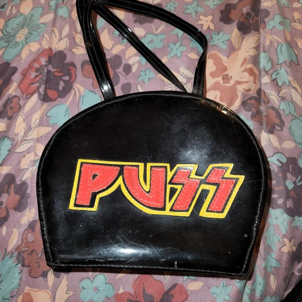 Small RARE handbag "PUSS"